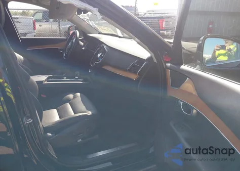 2024 Volvo Xc90 B6 Plus Bright Theme 7-Seater z USA, uszkodzony, nr VIN YV4062PE5R1171388